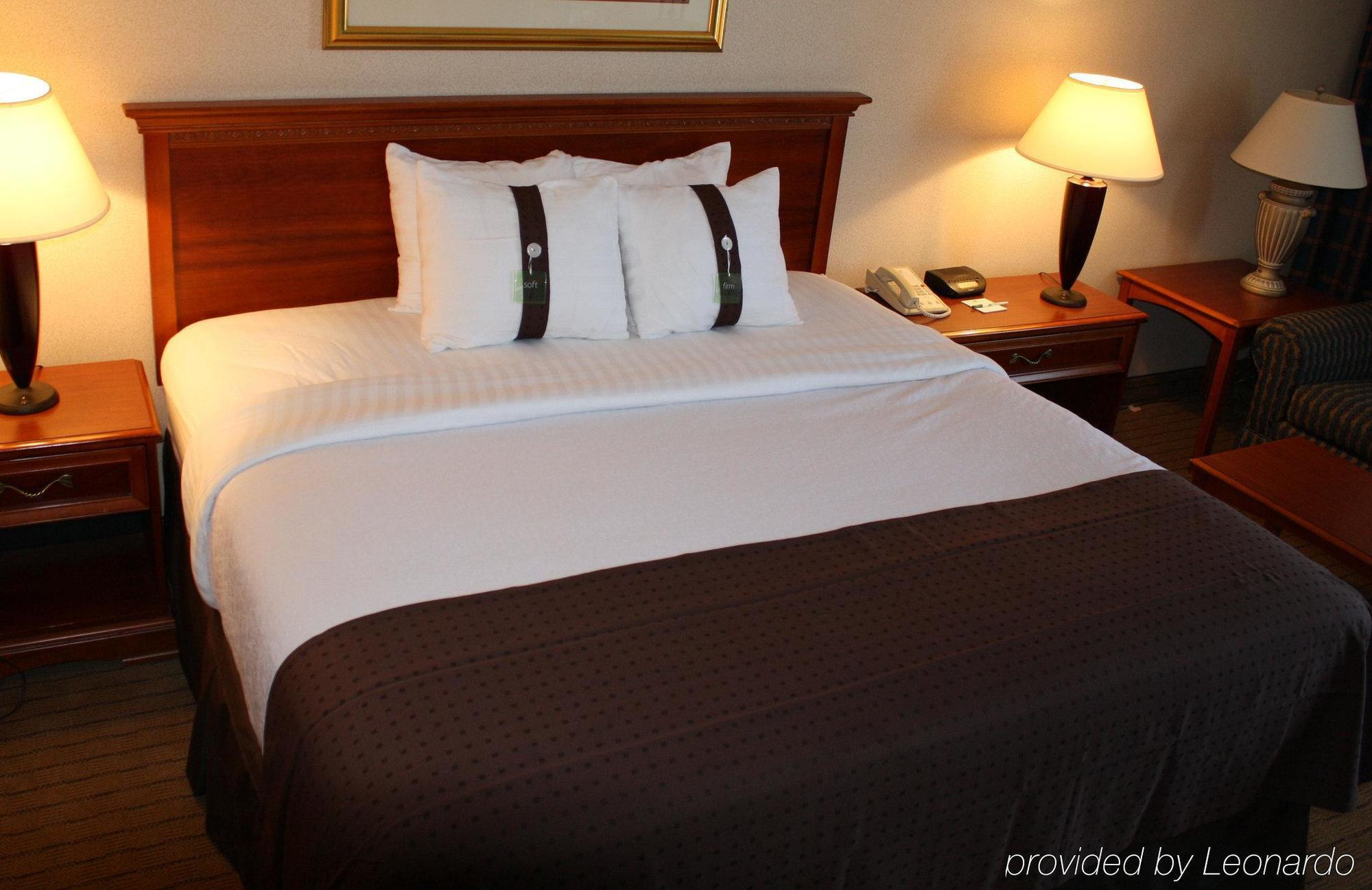 โฟร์พอยต์ บาย เชอราตัน สนามบินคลีฟแลนด์ Hotel ภายนอก รูปภาพ