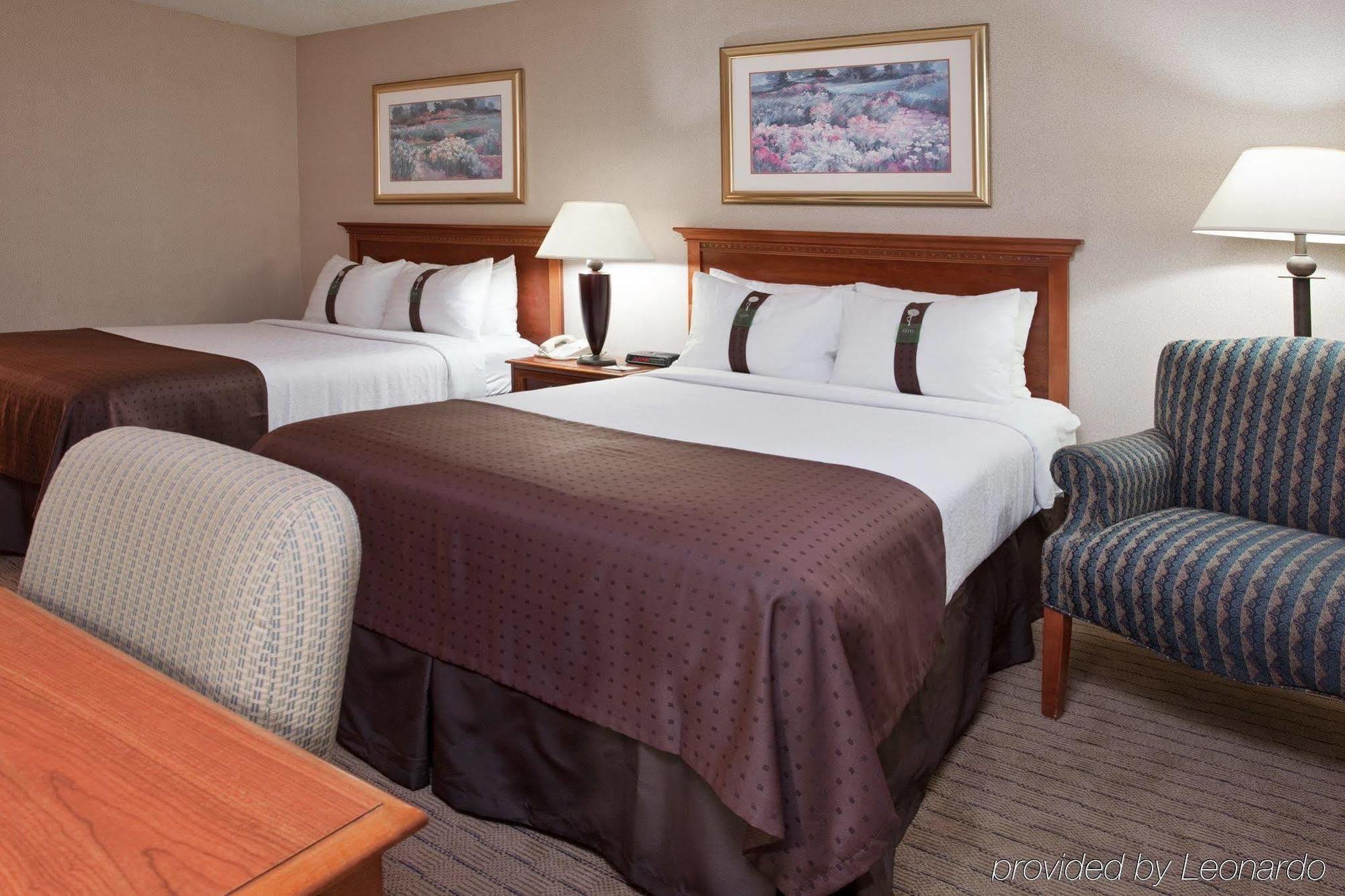 โฟร์พอยต์ บาย เชอราตัน สนามบินคลีฟแลนด์ Hotel ภายนอก รูปภาพ